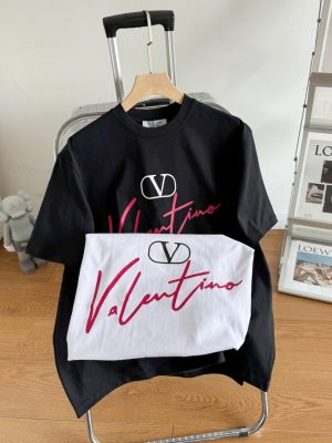 High Quality Valentino Short-Sleeved T-Shirt Black Leather Logo Style
