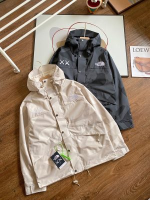Luxury The North Face T-Shirt Black Vintage Style