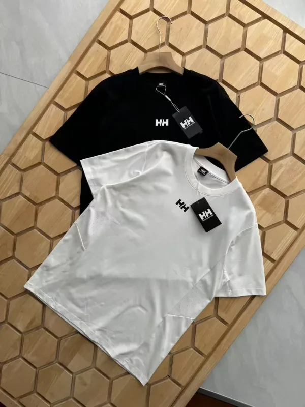 Luxury Helly Hansen T-Shirt Black Polyester Casual Collection